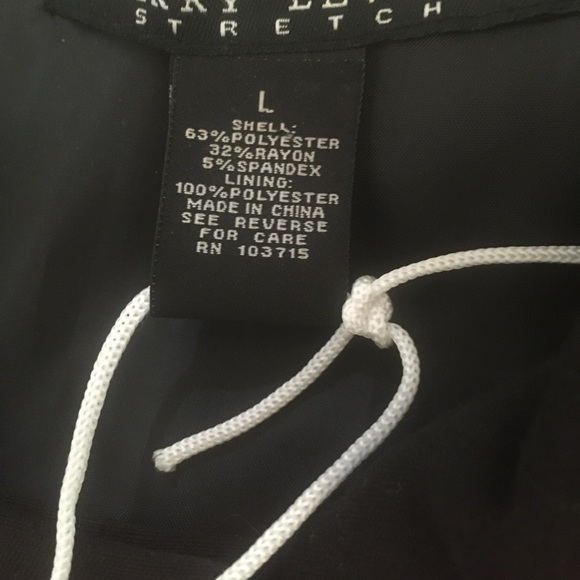 Larry Levine Black short jacket with button front and pockets, size L - Picture 5 of 5